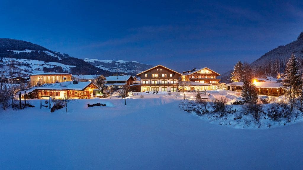 Wanderhotel in Österreich, Winter- & Skiurlaub in Bramberg/Wildkogel Wanderhotel in Österreich, Winter- & Skiurlaub in Bramberg/Wildkogel